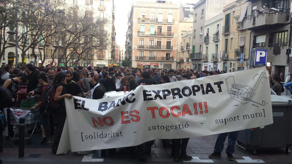 Los Mossos d’Esquadra y los disturbios del "Banc Expropiat" en Gracia