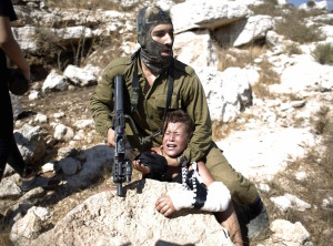 Israel maltrata a niños palestinos