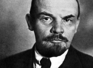 Lenin se convierte en un marxista