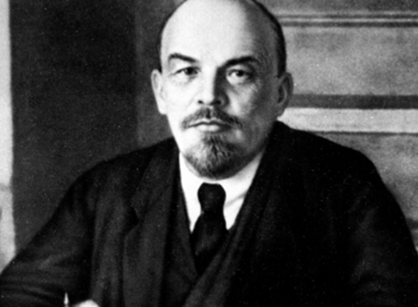 Lenin, cien años después